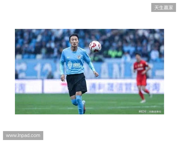 官方：36岁老将晋鹏翔加盟重庆铜梁龙